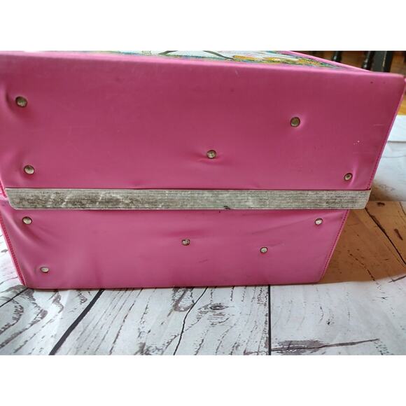 Vintage 1968 Mattel BARBIE DOLL Hot Pink Vinyl Storage Carry Case TRUNK Read - Picture 4 of 16